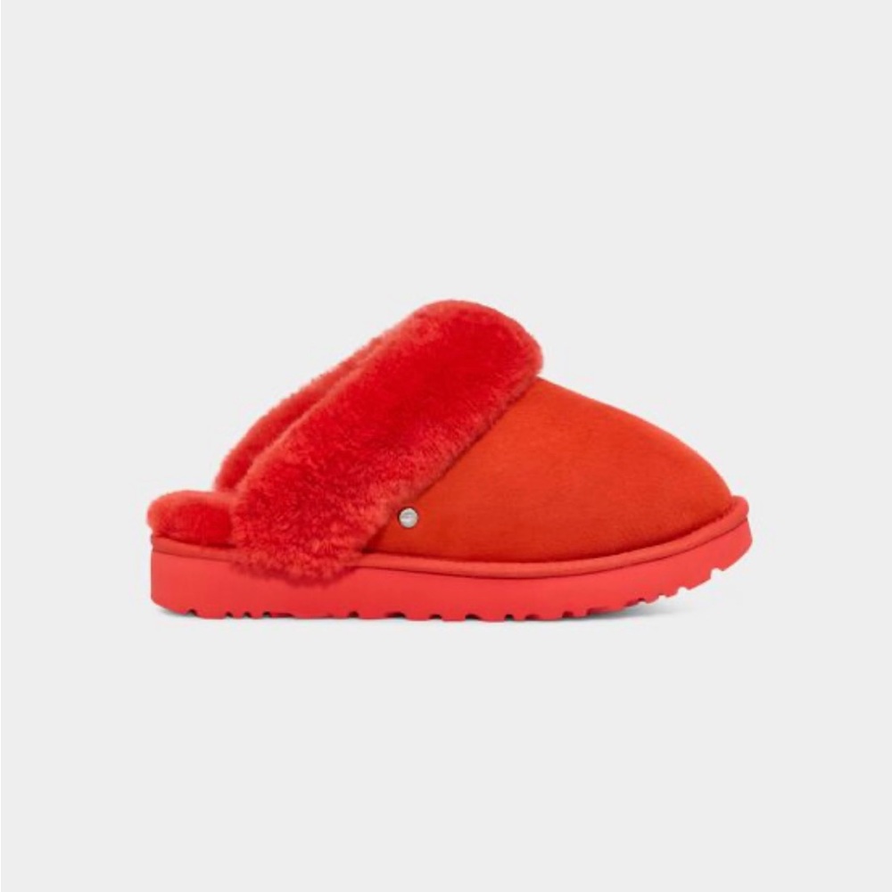 NWT UGG Classic Slipper II in Size 7 in Red Pepper